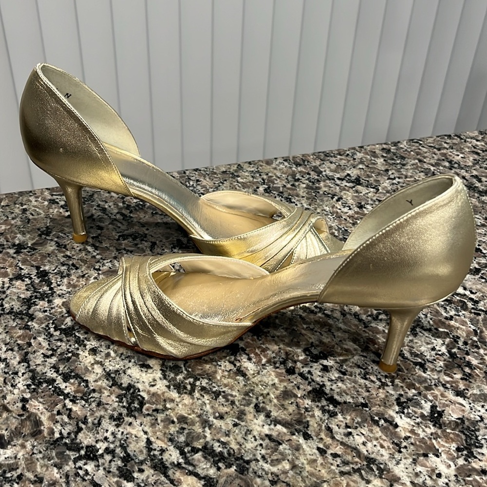 Stuart Weitzman Gold Heels - image 2